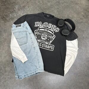 Famous Stars and Straps Boombox Graphic T-Shirt Black Y2K Mens 2XL FMS Vintage